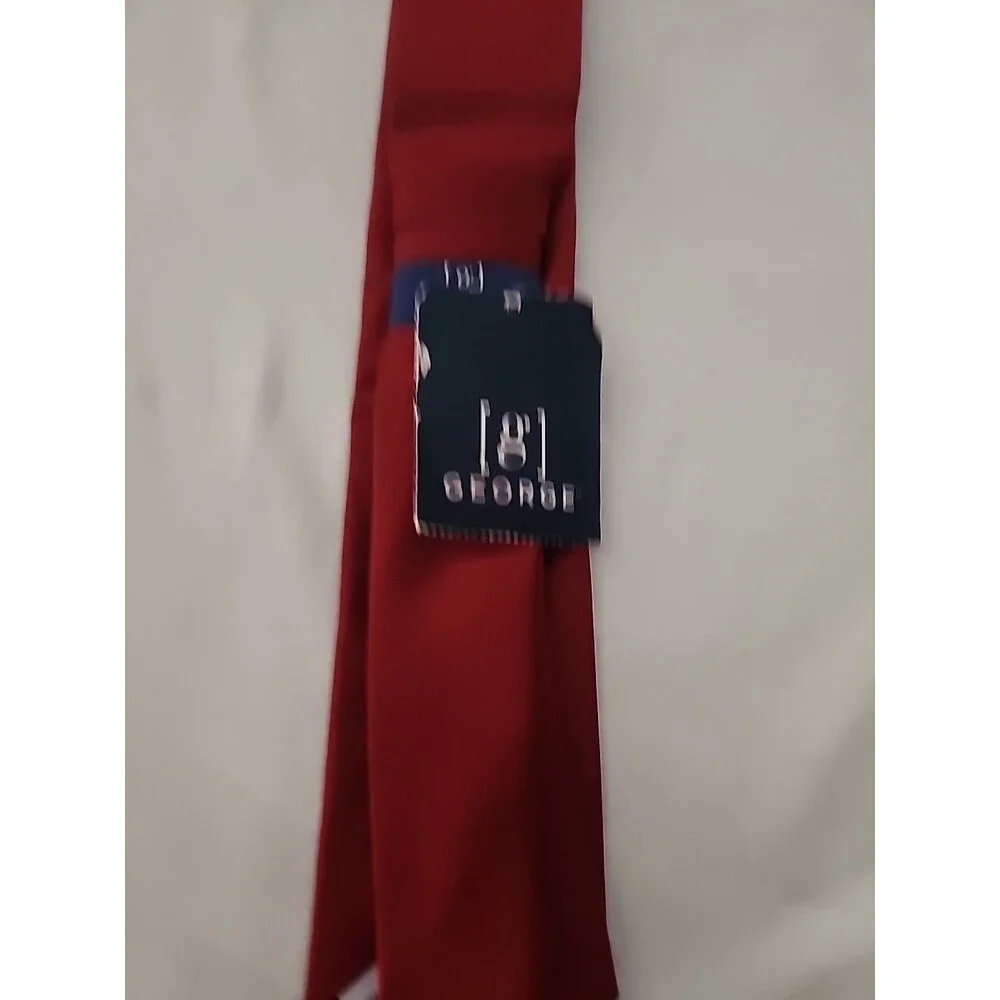 George Mens Red Neck Tie NWT!